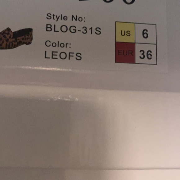 Only 5.5 left!!🥰 Leopard Loafer Flats - Picture 4 of 4